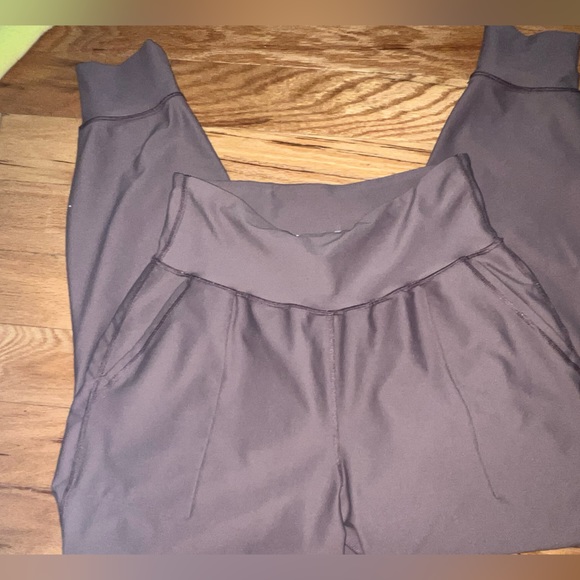 Old Navy Pants - Old Navy PowerSoft Leggings